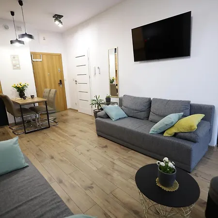 アパート Lux ザトル