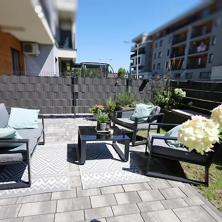 アパート Lux ザトル